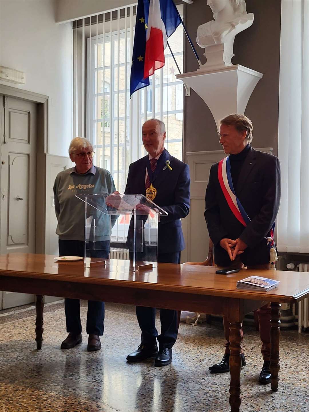 The Newbury Twin Town Association visited Bagnols sur Cèze to celebrate Newbury's 50-year anniversary of twinning with the Southern French town