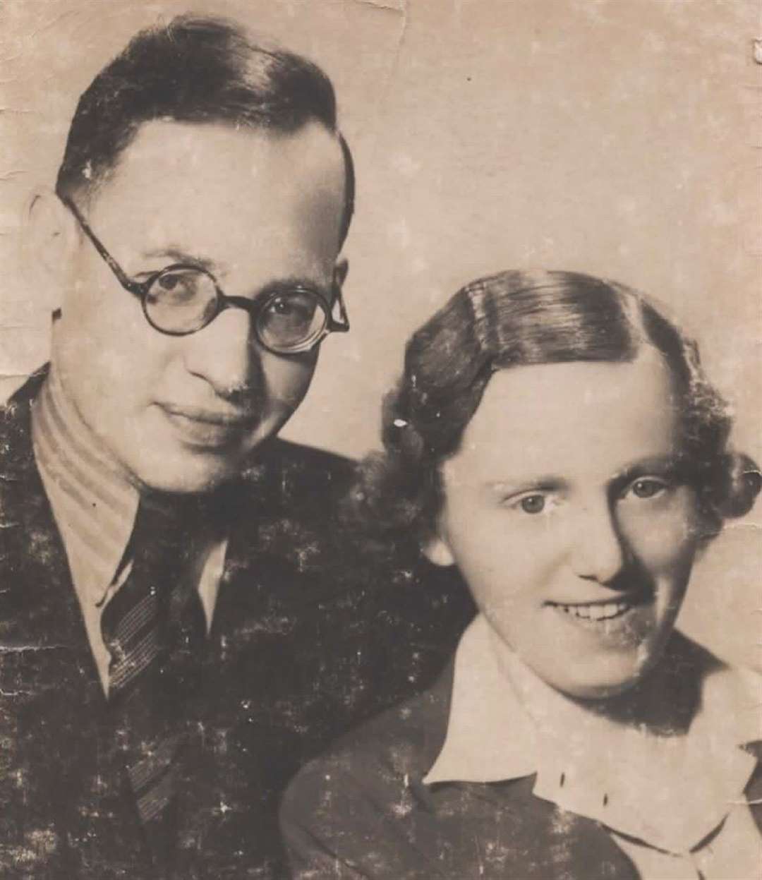 Eric and Wanda Rein on their wedding day in Berlin in April 1939. Credit: Eric Rein