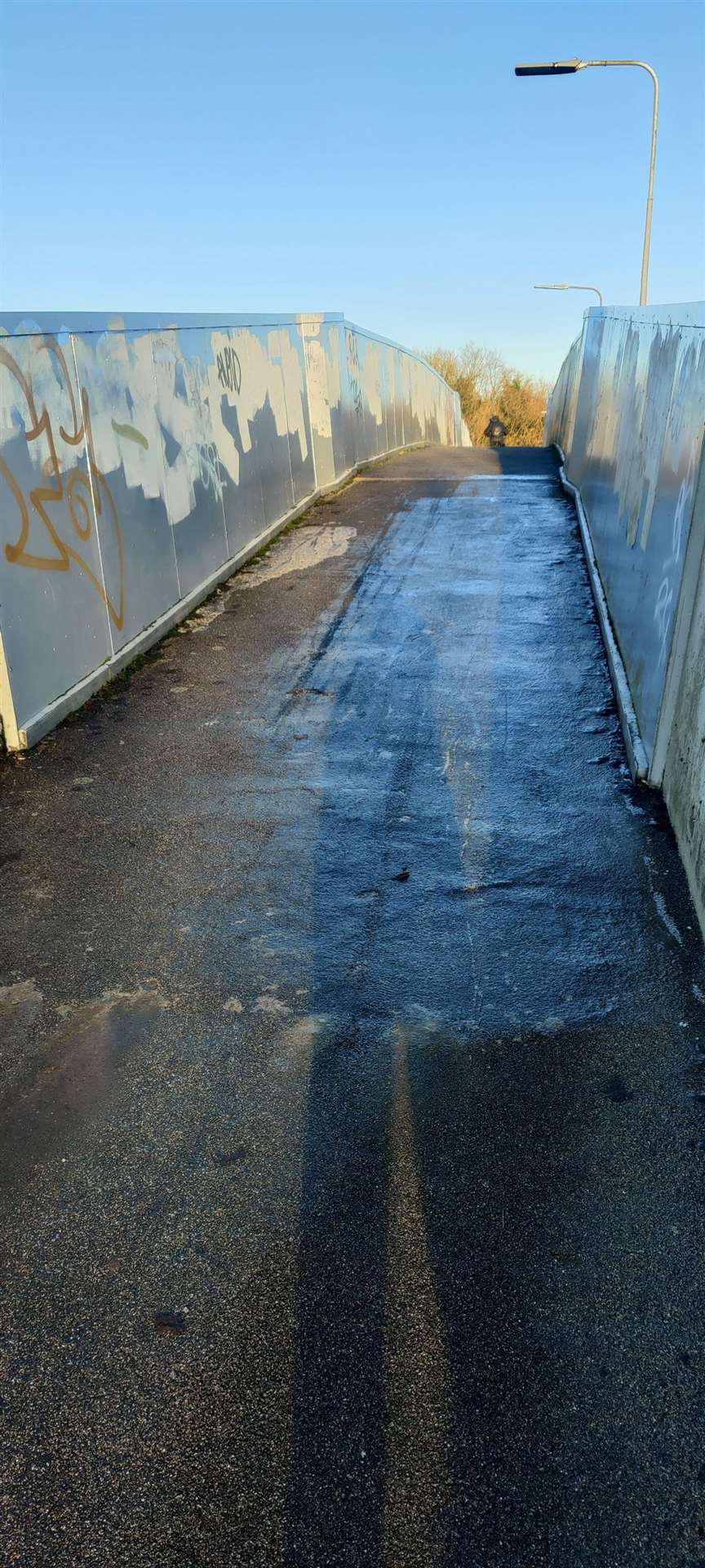 The icy footbridge over the M4 connecting Calcot and Theale
