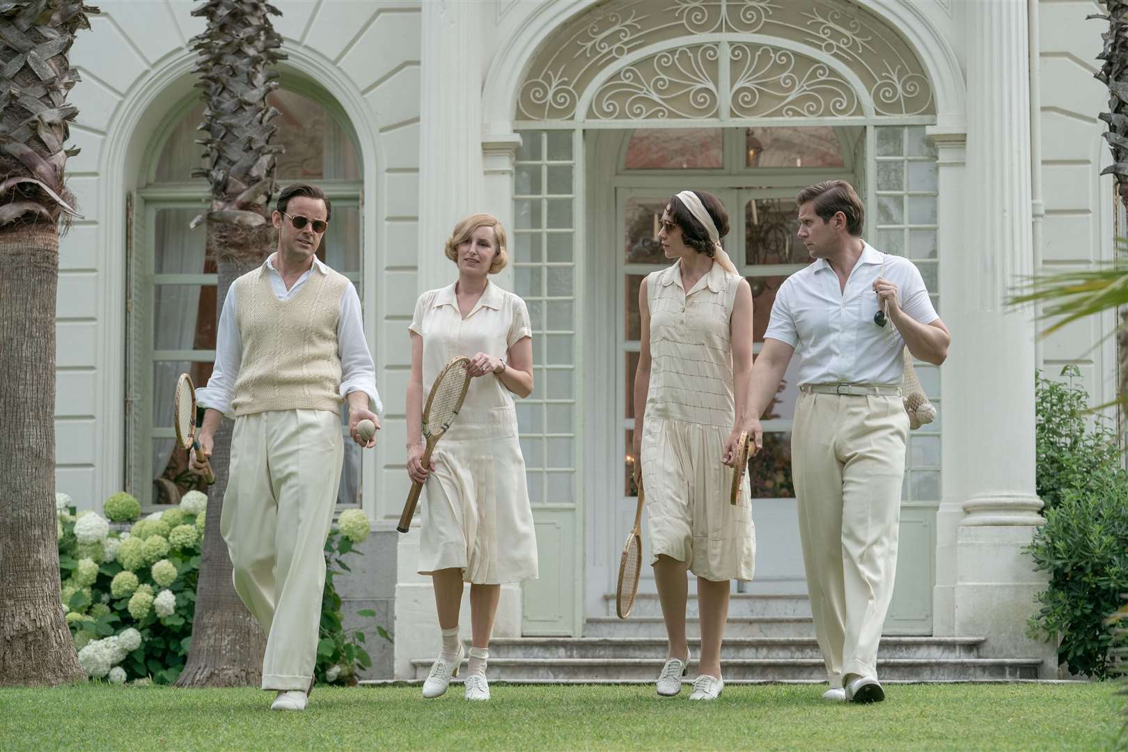 (l-r.) Harry Hadden-Paton stars as Bertie Pelham, Laura Carmichael as Lady Edith, Tuppence Middleton as Lucy Smith and Allen Leech as Tom Branson in DOWNTON ABBEY: A New Era, a Focus Features release. Credit: Ben Blackall / © 2021 Focus Features, LLC (56442261)