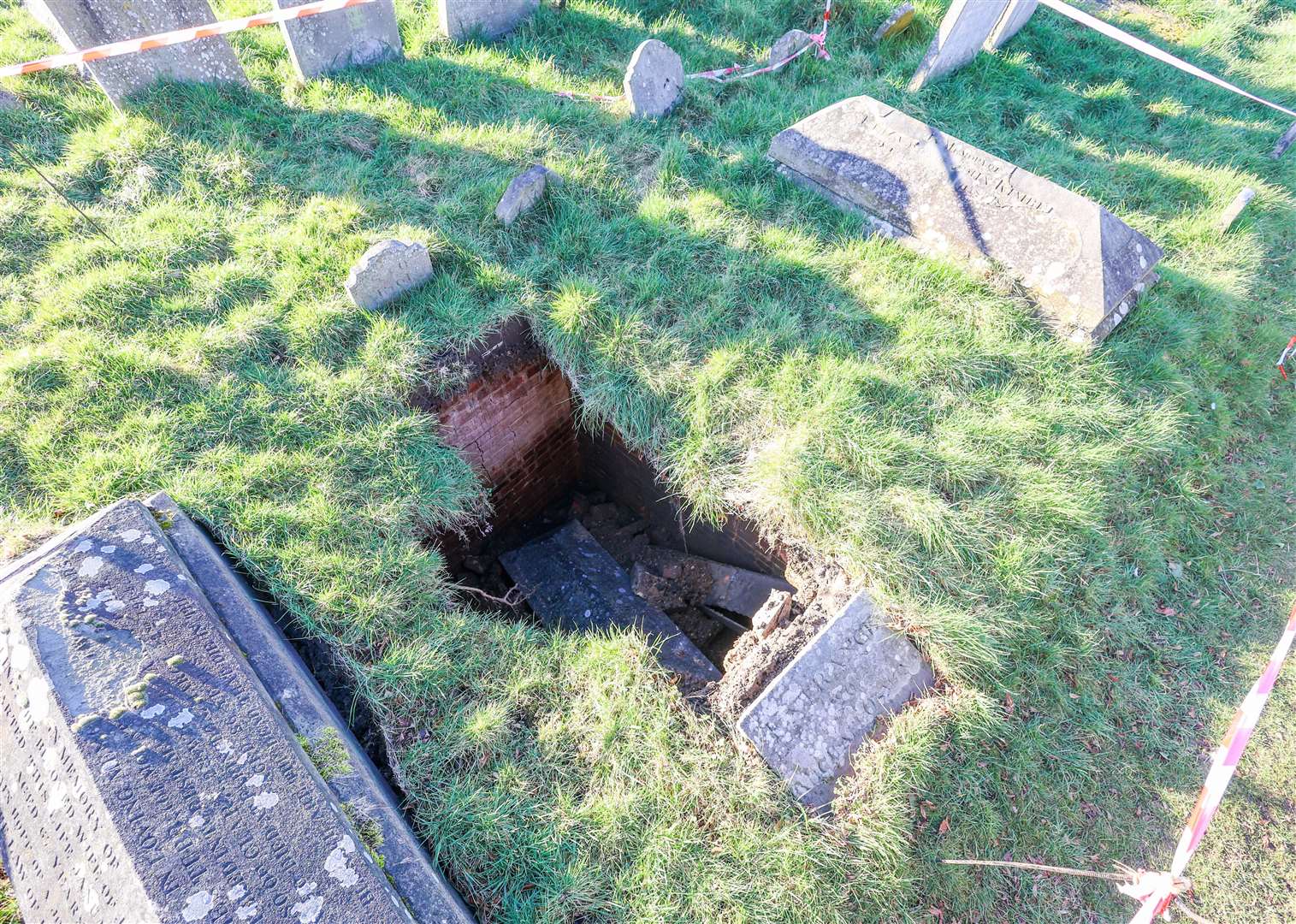 Grave of Michael and Sarah Osmond