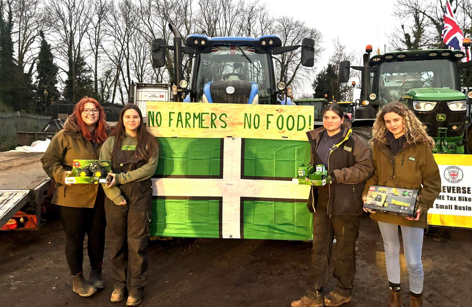 Berkshire Farm Girl Eleanor Gilbert, second from left, before joining tractor rally from Heathrow this morning. Image courtesy of Eleanor Gilbert