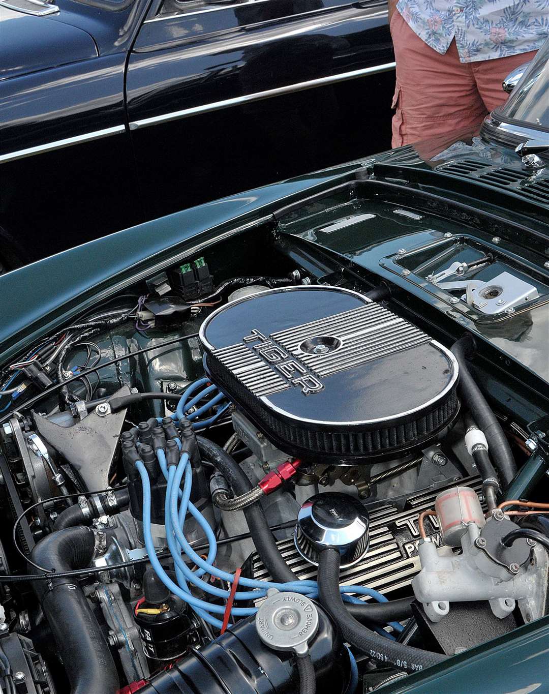 Sunbeam Tiger engine. Informal meet of classic cars and motorbikes at The Bell at Aldworth, July 28 2024 Pic: Geoff Fletcher