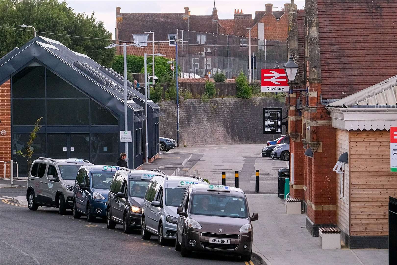 Urgent track repairs causing delays to trains into London today