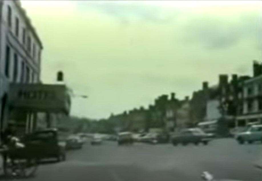 Marlborough: Jaguar MK2 drive from London to Bath in 1963