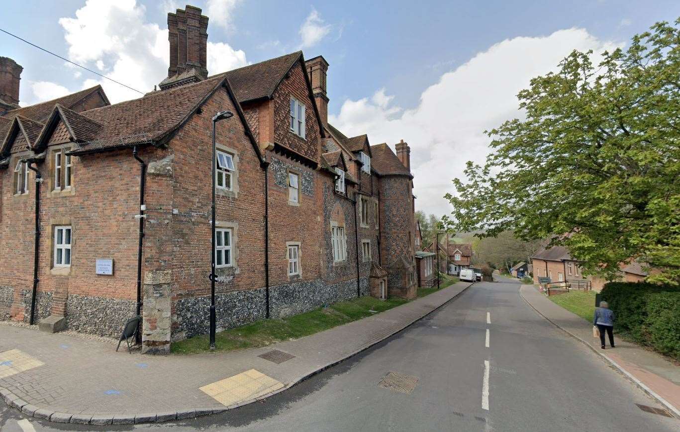 This section of Ashampstead Road next to Bradfield College will be closed for the majority of 2025, credit: Google Maps