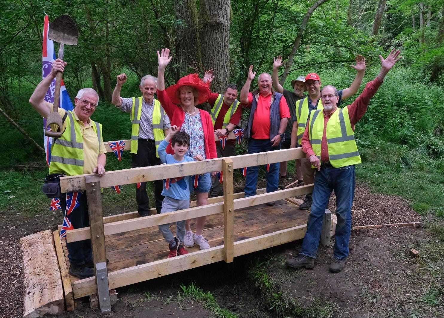 Beenham Jubilee bridge in Greyfield woods