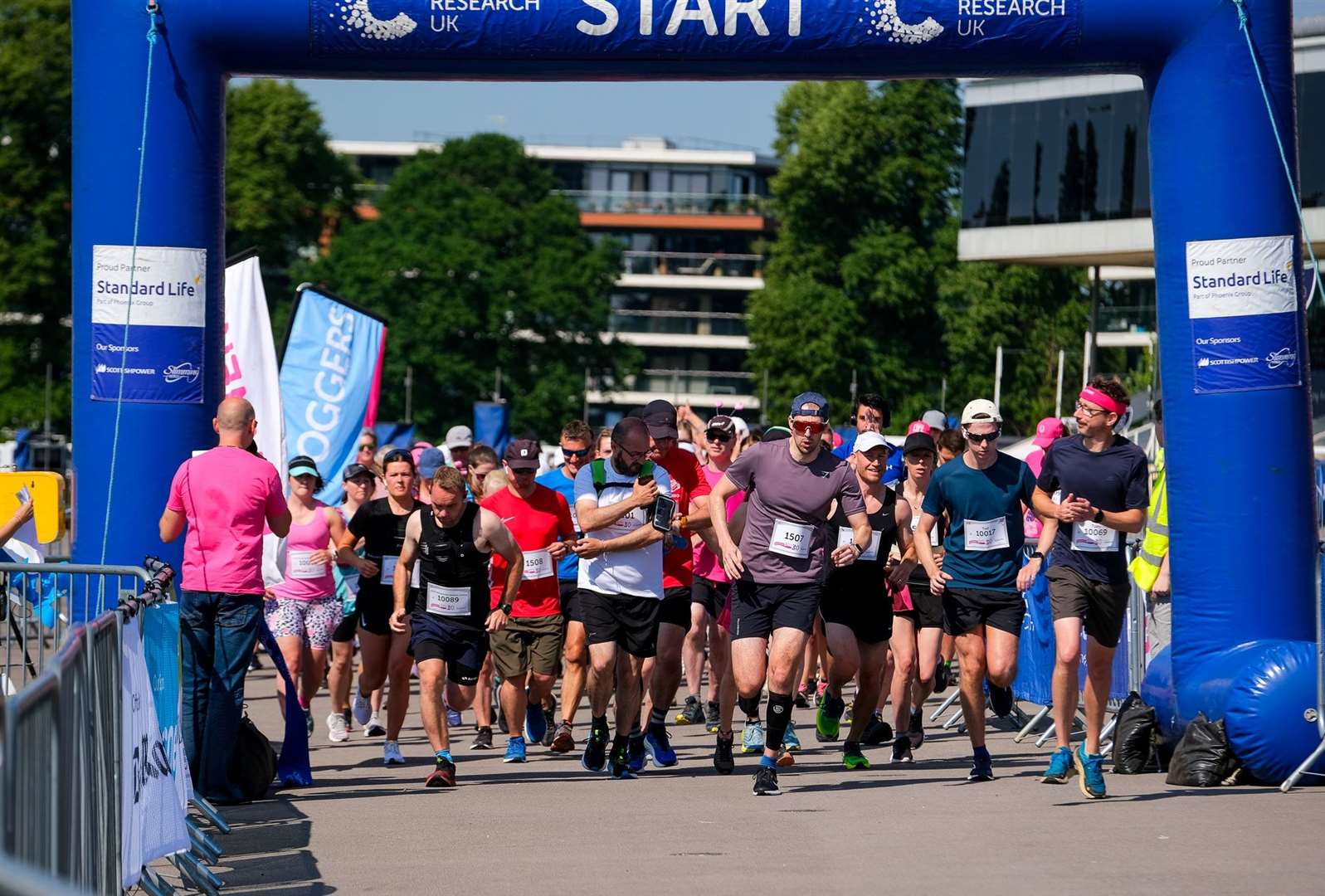 Start of the 10k at Newbury Race for Life