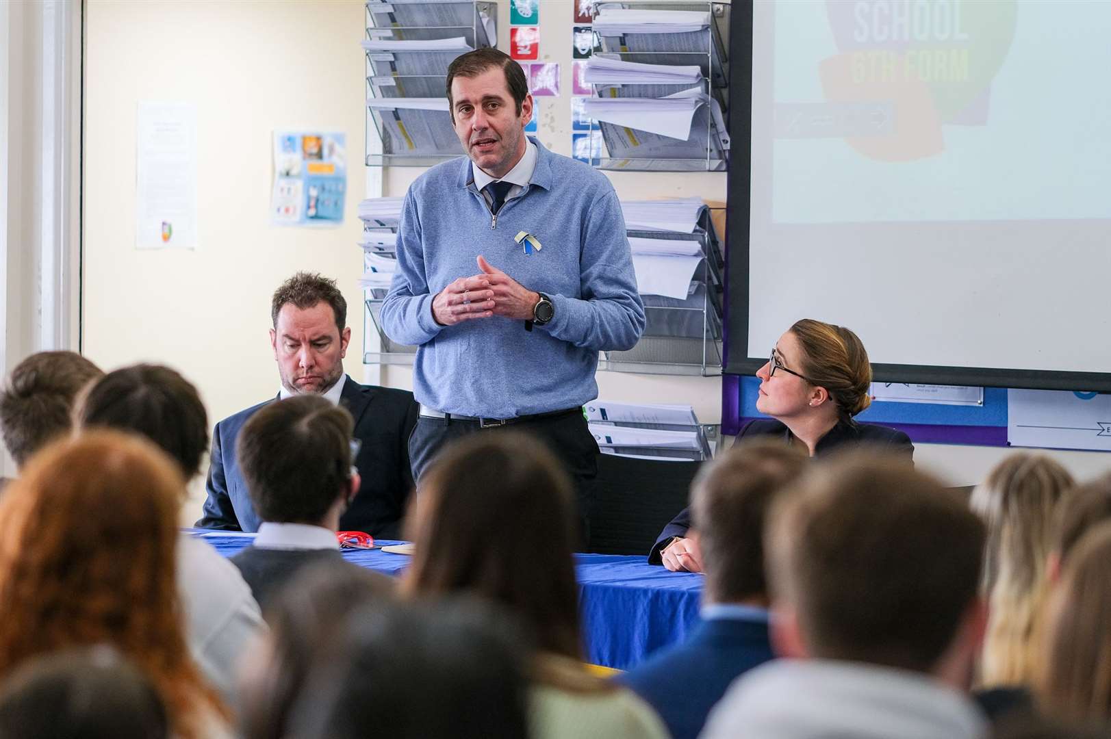 Thatcham councillor Lee Dillon (Lib Dem) answering sixth form pupil's questions