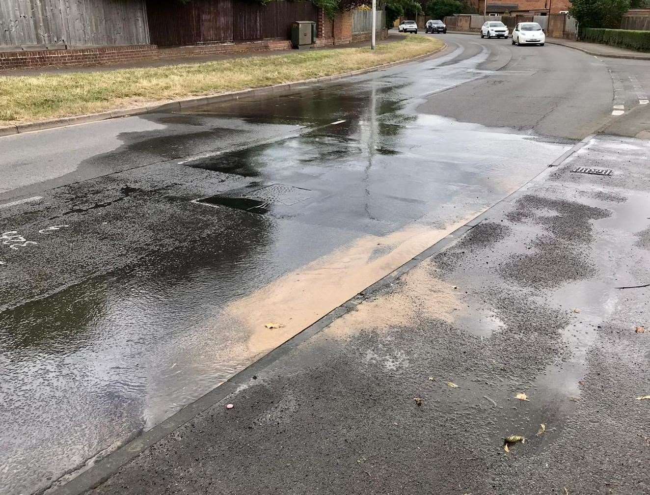 Leak on Ilkley Way, picture: Mirek Gosney