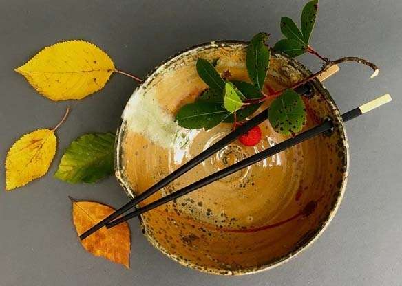 Harriet Coleridge – Hand thrown noodle bowl