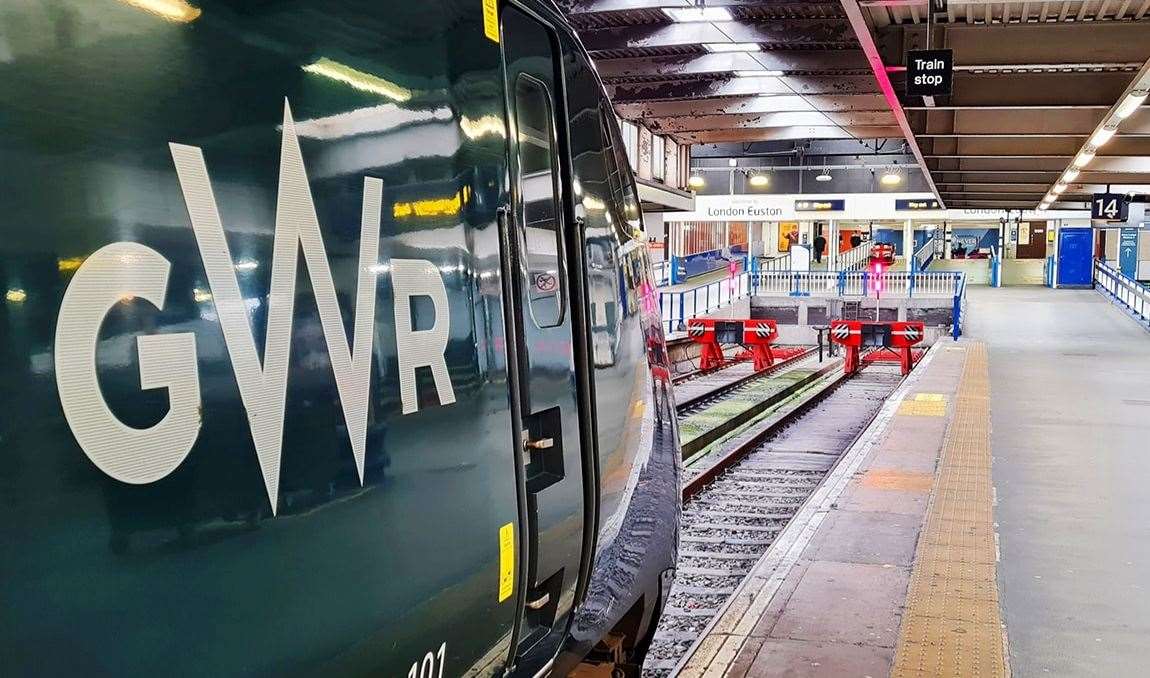 There will be no trains between Reading and London Paddington on Sunday morning