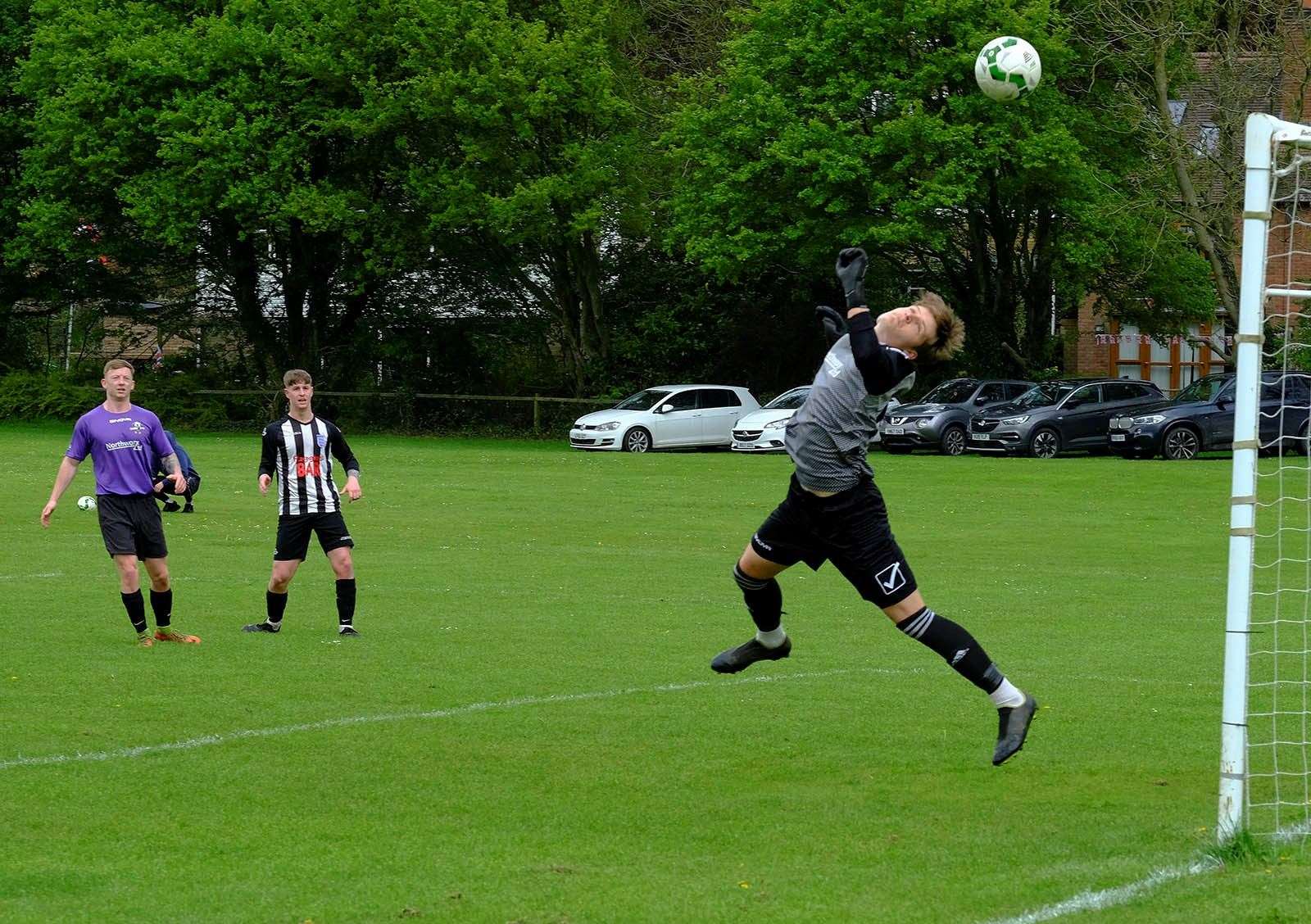 Newbury Sunday League is growing again