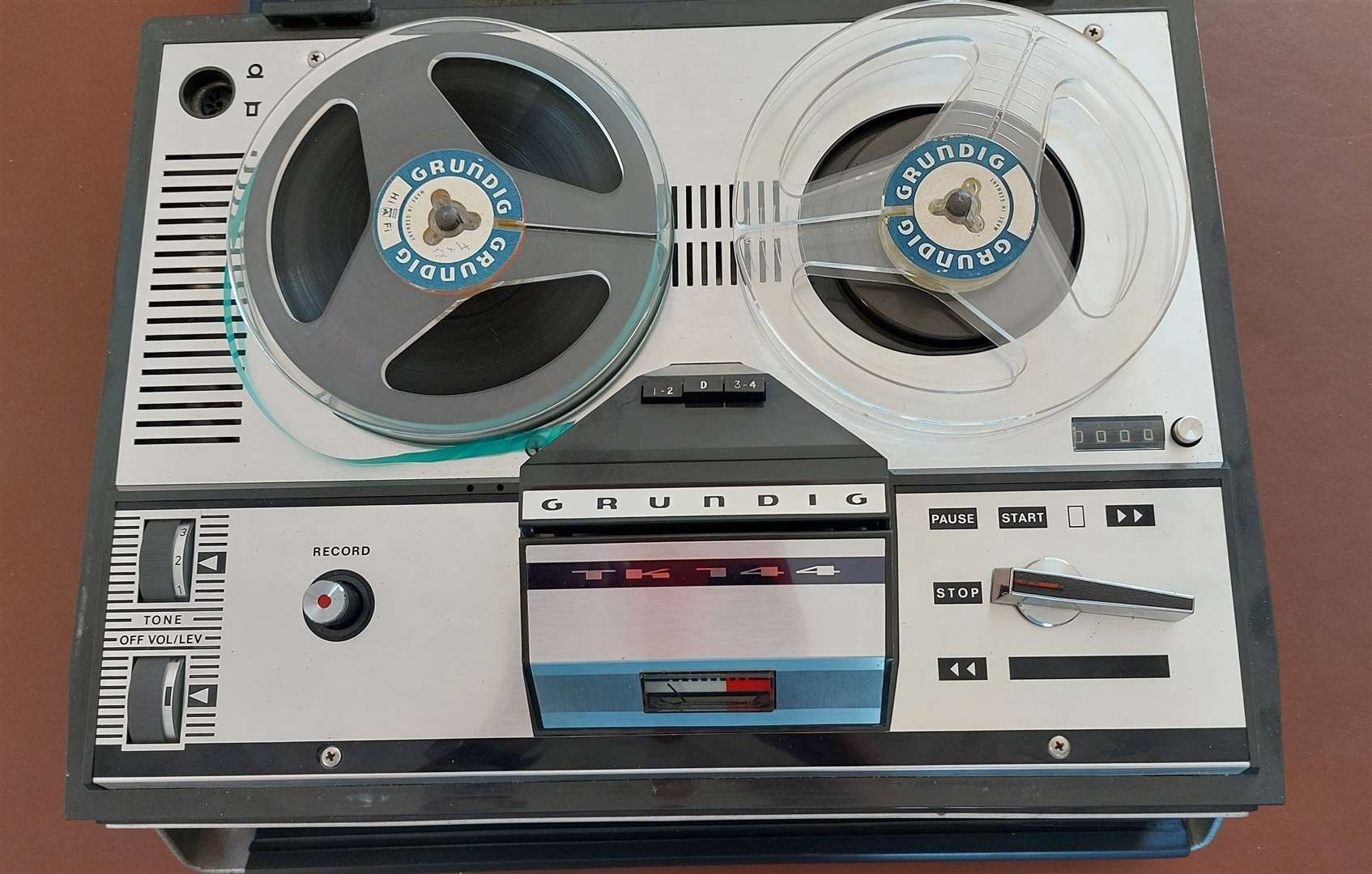 Reel-to-tape recorder, dating back to the 1970s