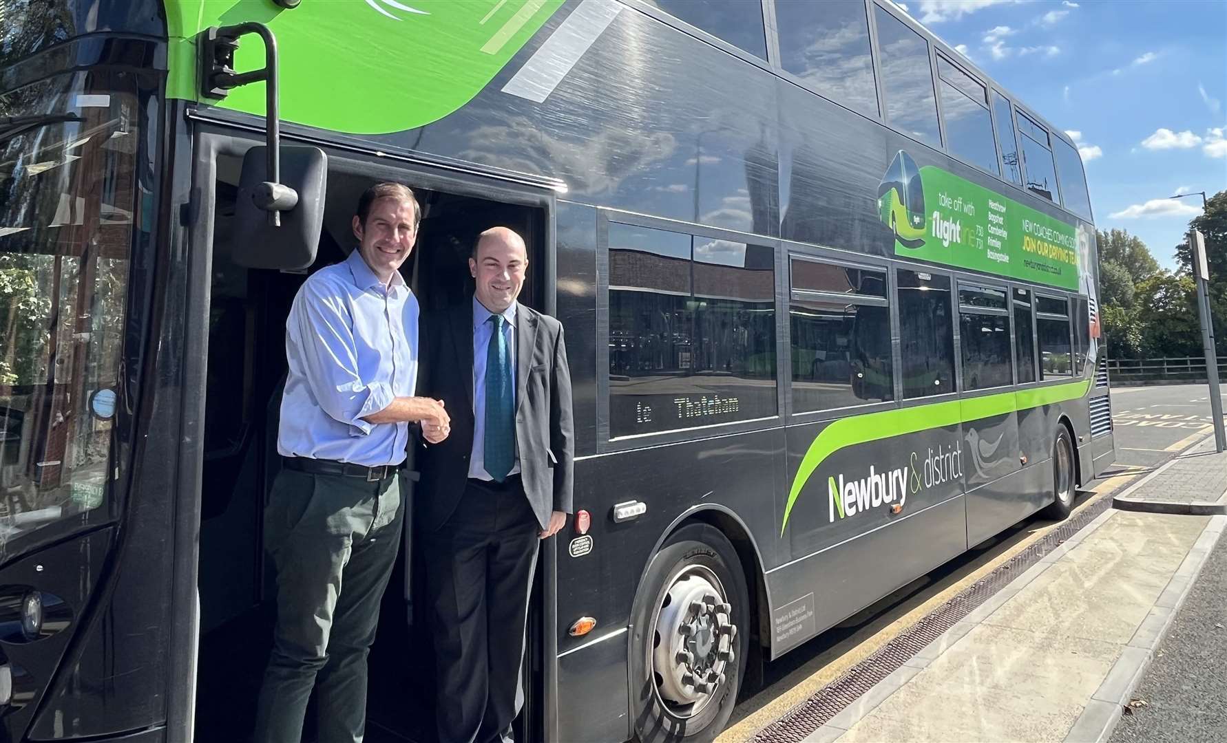 Cllr Lee Dillion and CEO of Reading Buses, Robert Williams