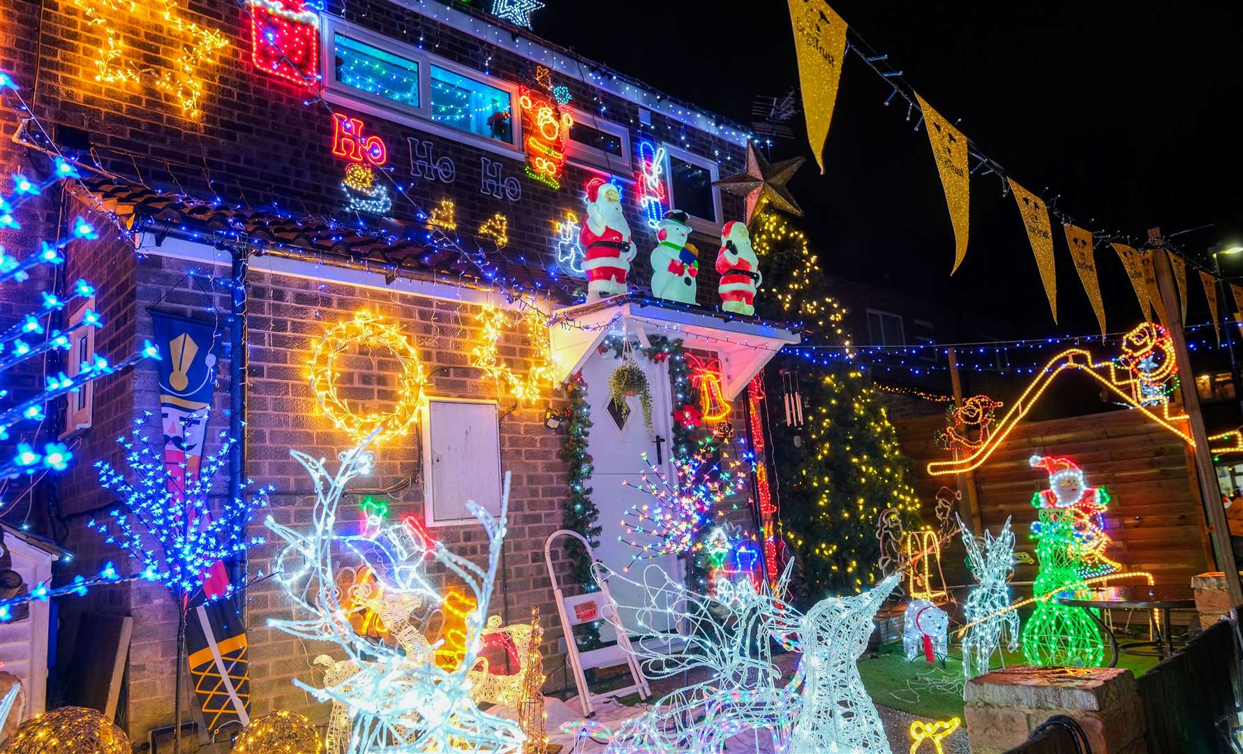 Hamilton Court lit up for Christmas