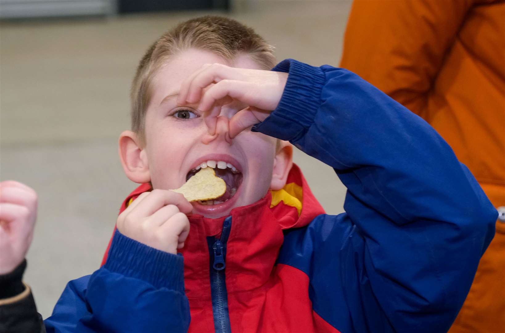 Robert Sandilands Primary School pupils tasting crisps