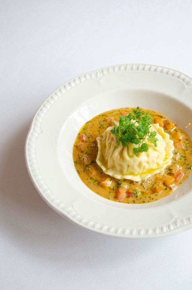 Ravioli of Kennet crayfish and sauce Nantua