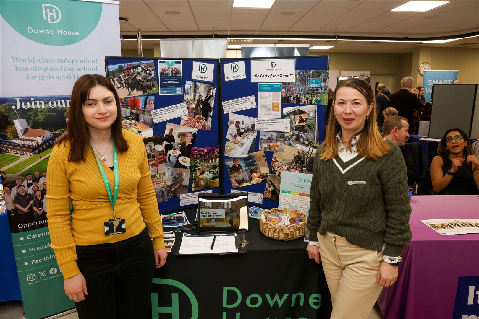 Downe House School Ref: 06-0225H