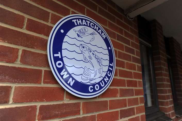 Thatcham Town Council's logo
