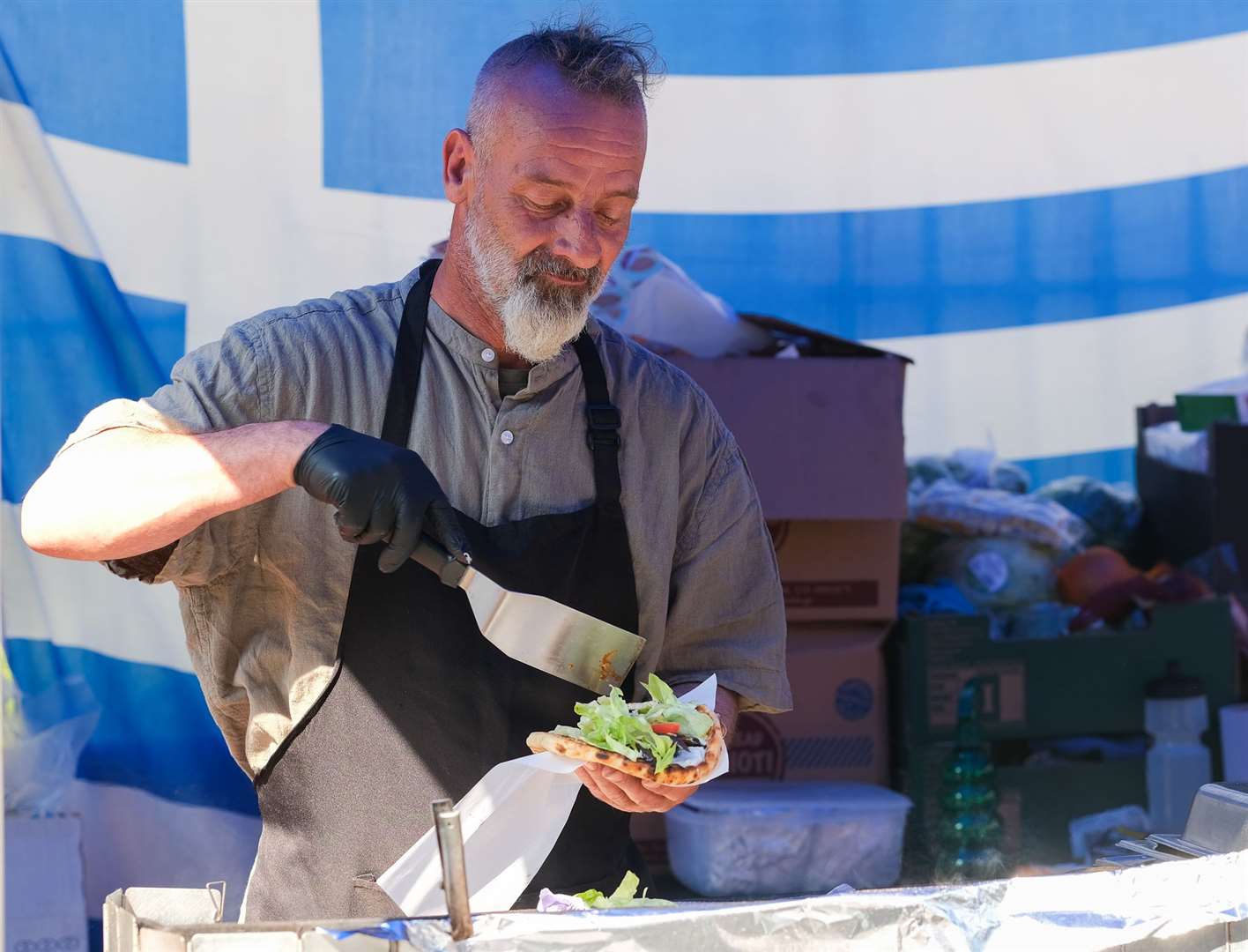 Dishing up Greek style (56140418)