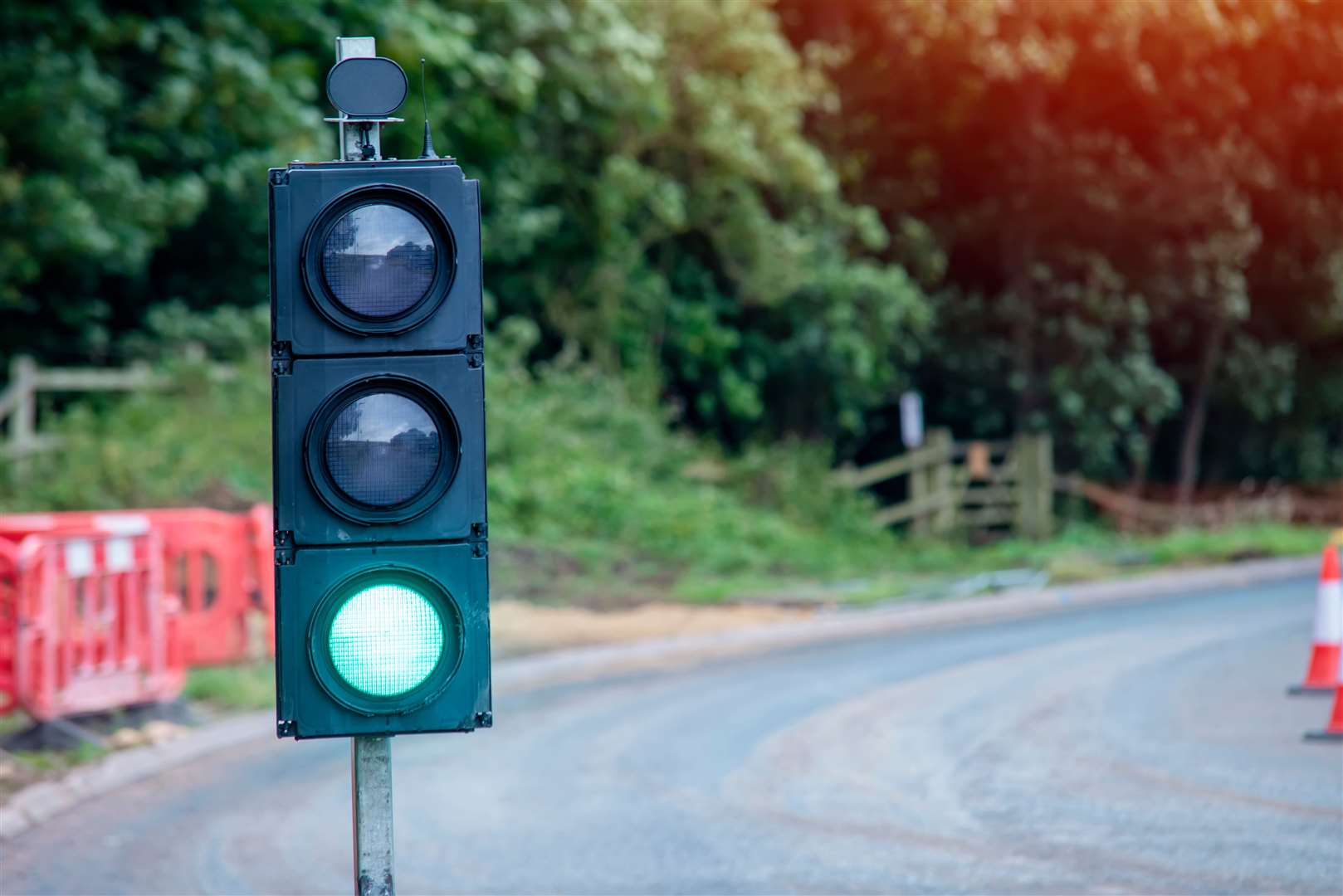 Thames Water doesn’t remove Turnpike Road traffic lights and incurs daily charge from West Berkshire Council