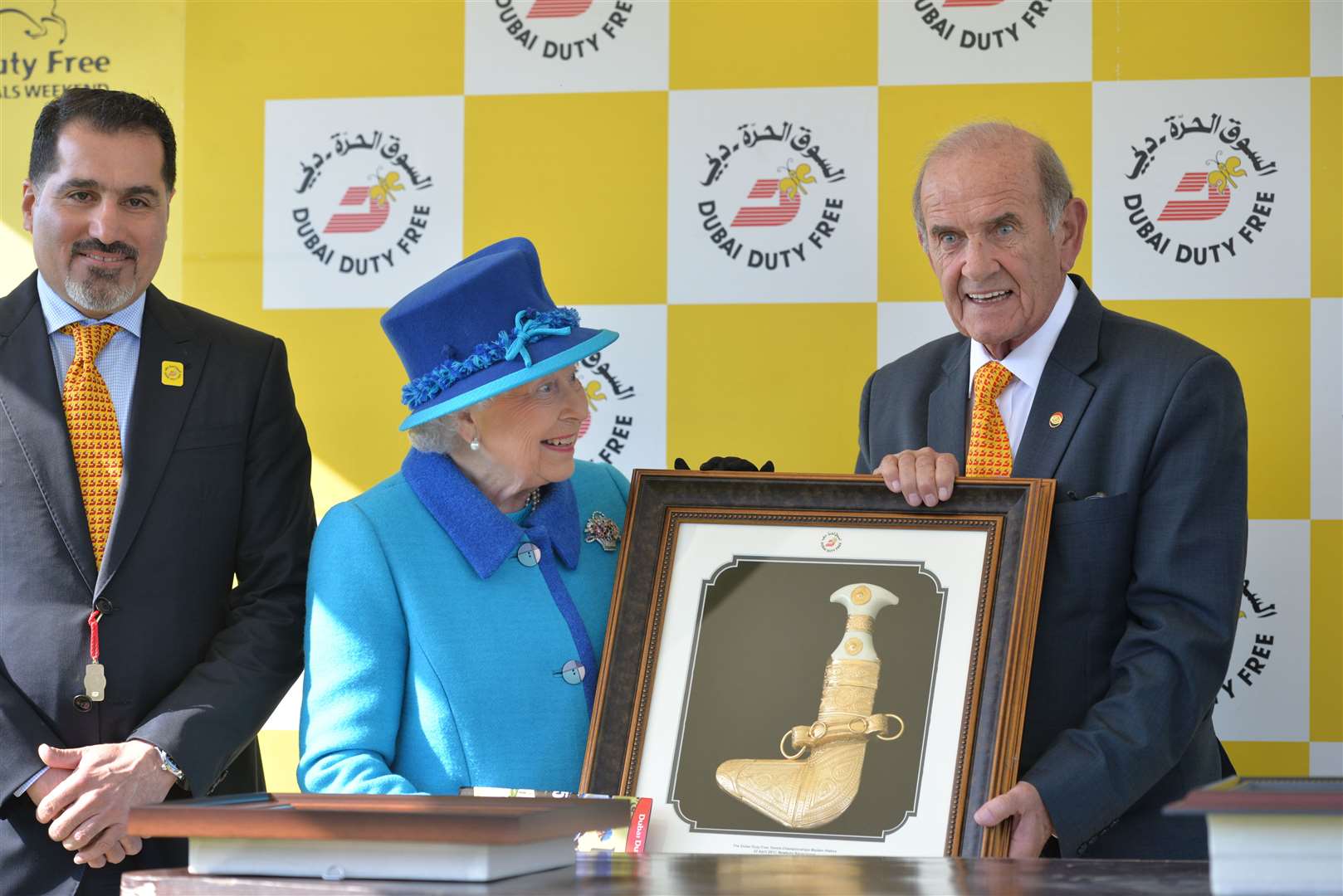 The Queen's horse Call to Mind wins the Dubai Duty Free Spring Trials in 2017