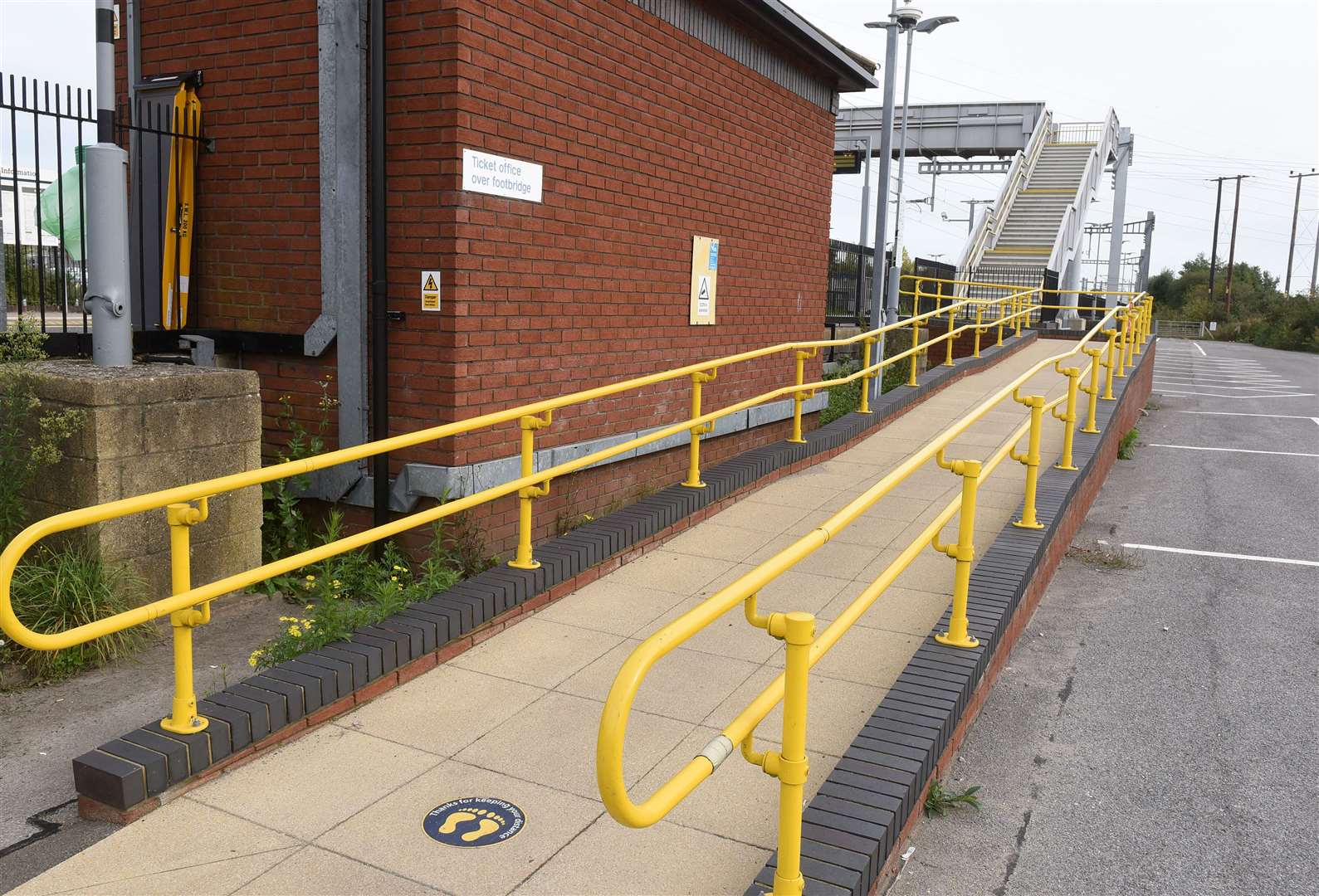 Thatcham Station