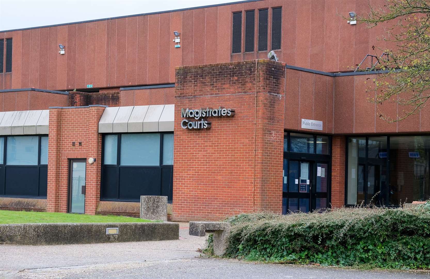 Reading Magistrates Courts