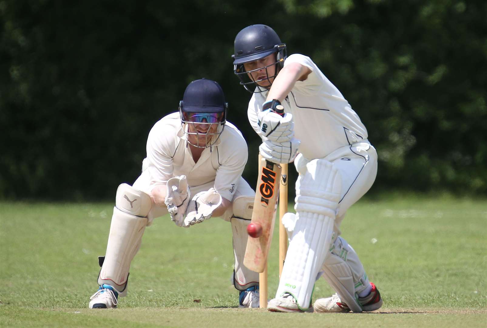 Falkland's Craig Williams finds the middle. Pic: Richard Marsham