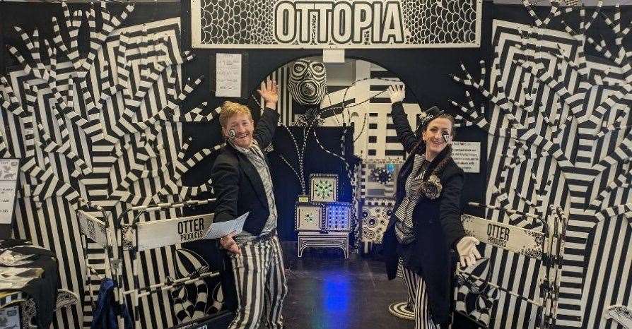Ottopia