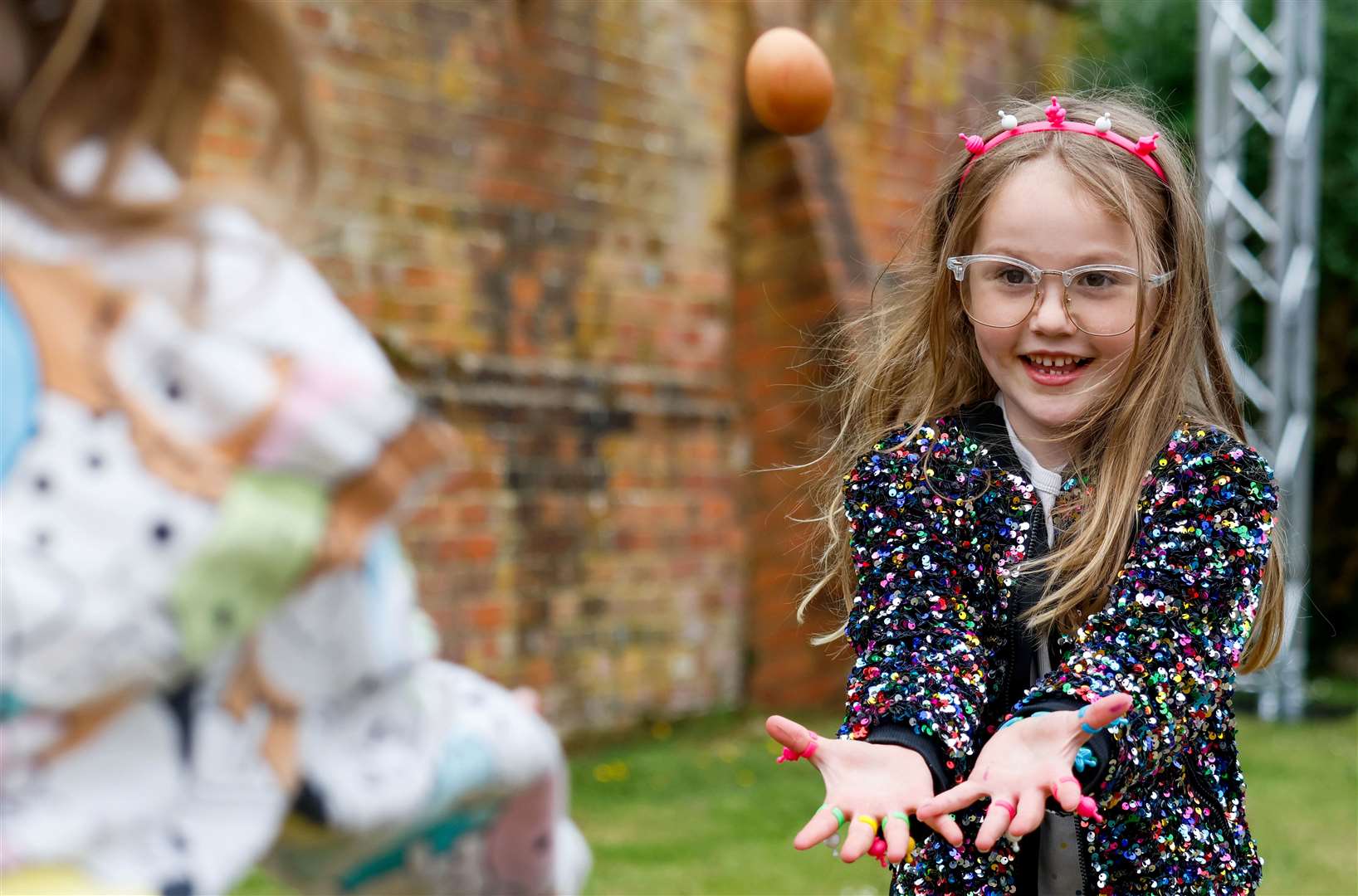 Egg throwing