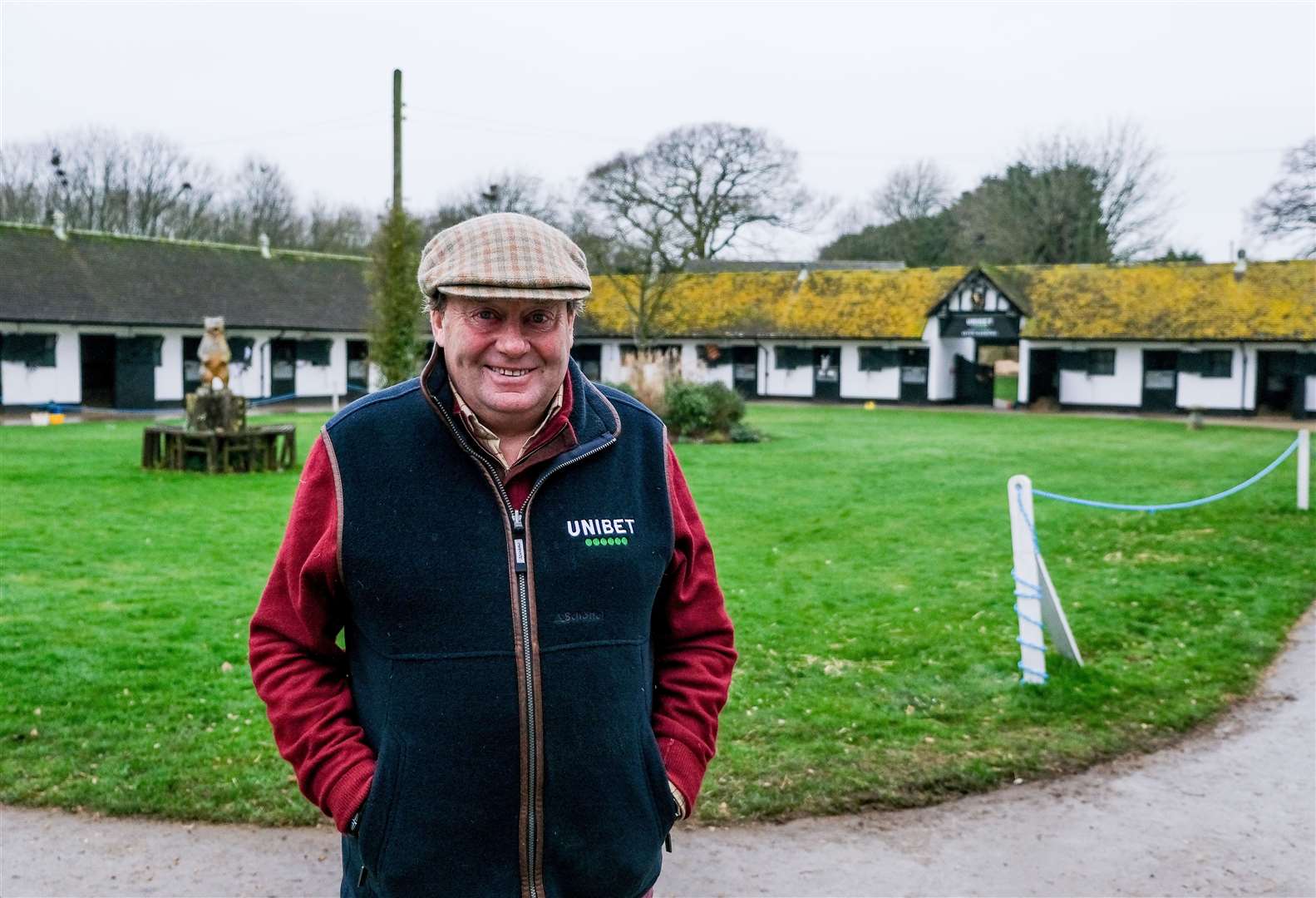 Legendary Lambourn trainer Nicky Henderson has opted to keep Seven Barrows superstar Constitution Hill over hurdles this season