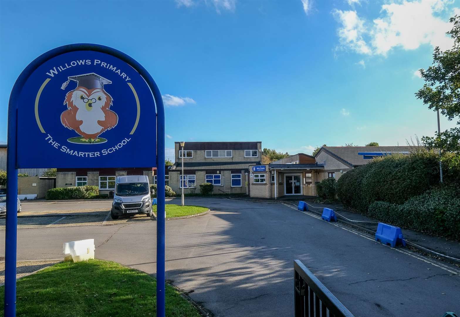 The Willows Primary School. Ref: 42-1421A