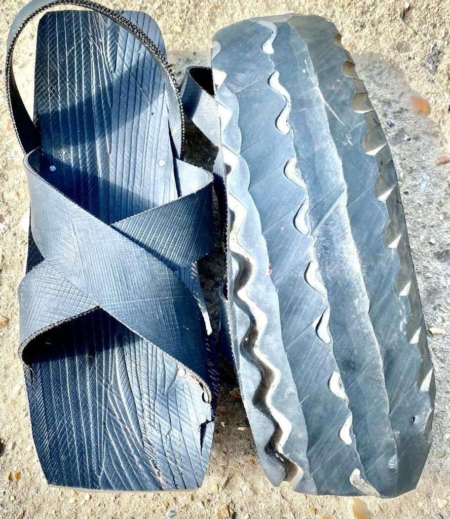 Shoes made out of old tyres