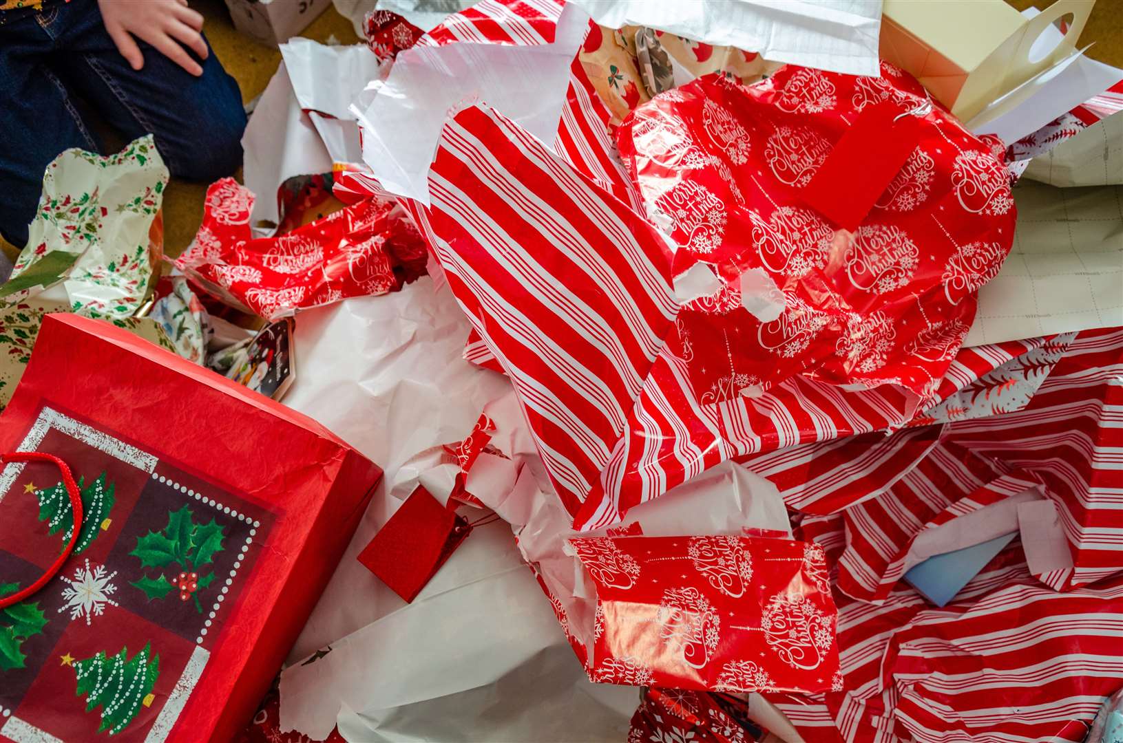 Age UK in Thatcham is calling for unwanted Christmas presents. (53997951)