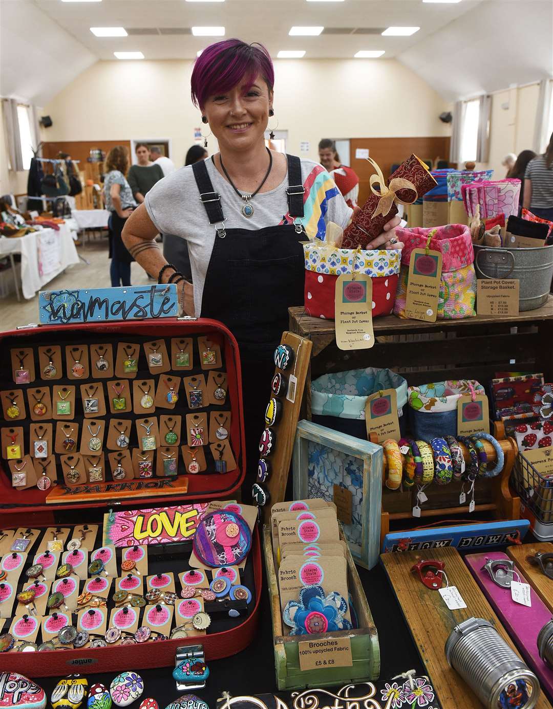 Helen Whitfield, handmade sustainable housewares and upcycled gifts...Ref: 39-1221. (51626601)