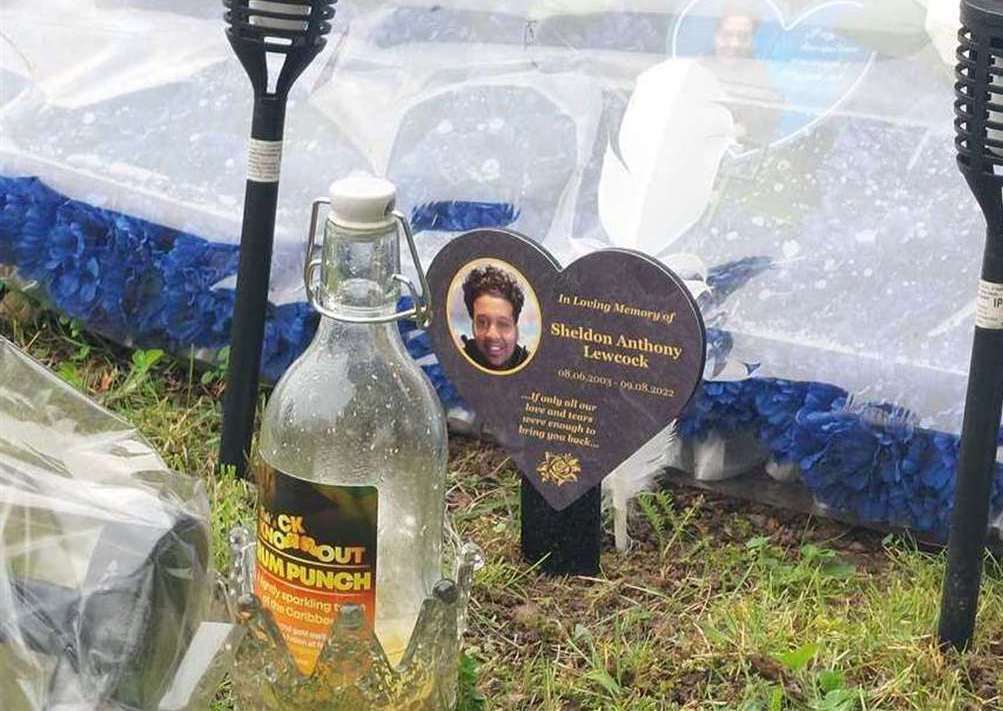 Tributes for Sheldon Lewcock