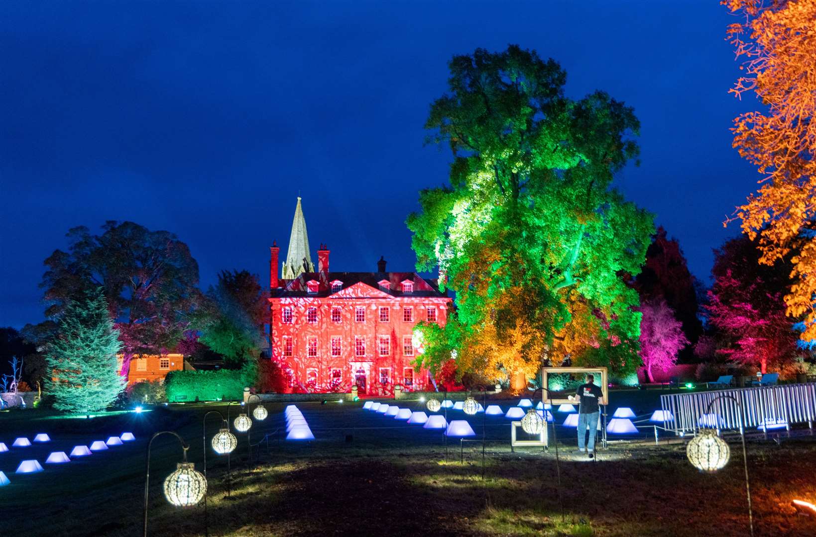 Welford Park’s Spectacle of Light