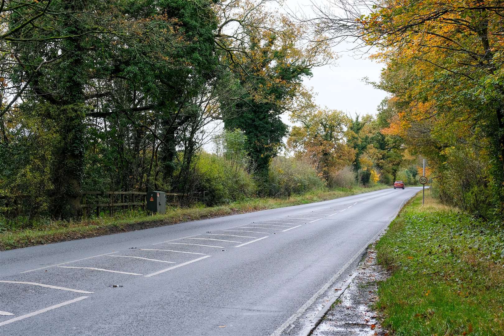 Newtown Parish Council has launched a petition to have a speed indicator device installed on the B4640 – better known as the Newtown Straight