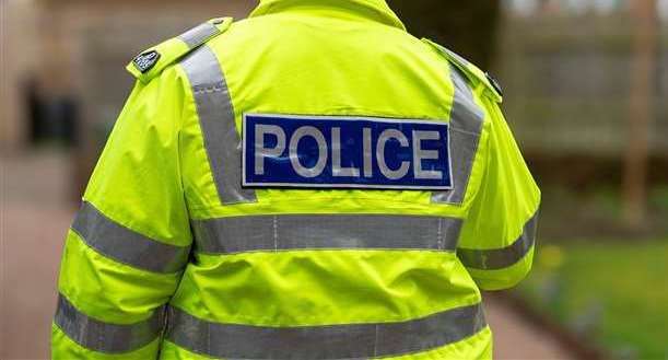 Policija Thames Valley istražuje krađu i provalu u Thatchamu