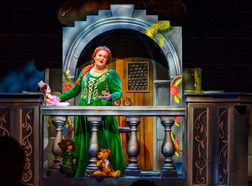 Hannah Maskell as Fiona Photo Credit - Jamie Ledwith, Oddshoe Photography