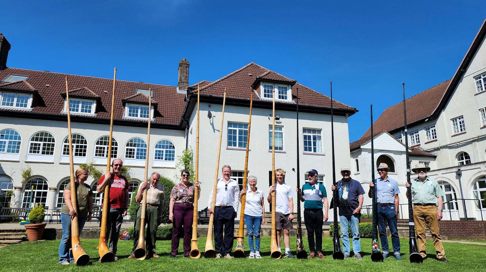 Alphorn PlayDay at Downe House