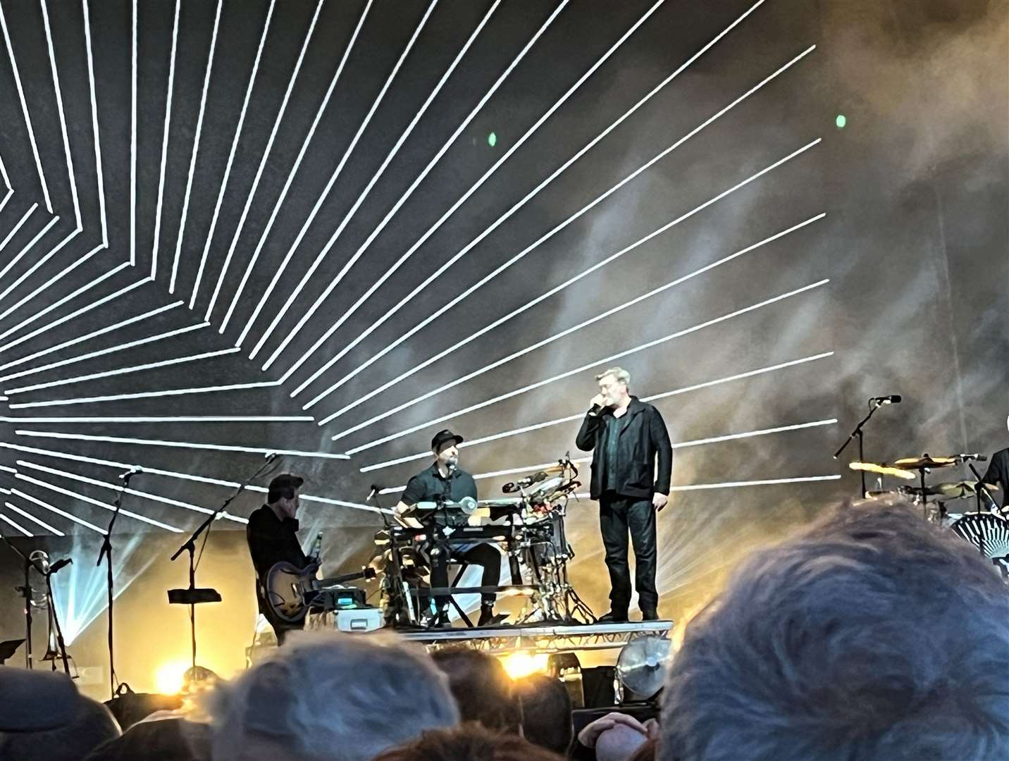 Heritage Live at Englefield, Elbow