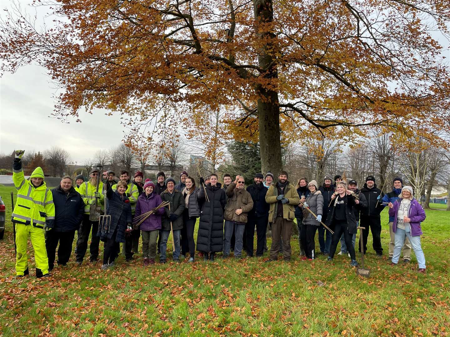 Victoria Park hedgerow planted by Stryker volunteer team