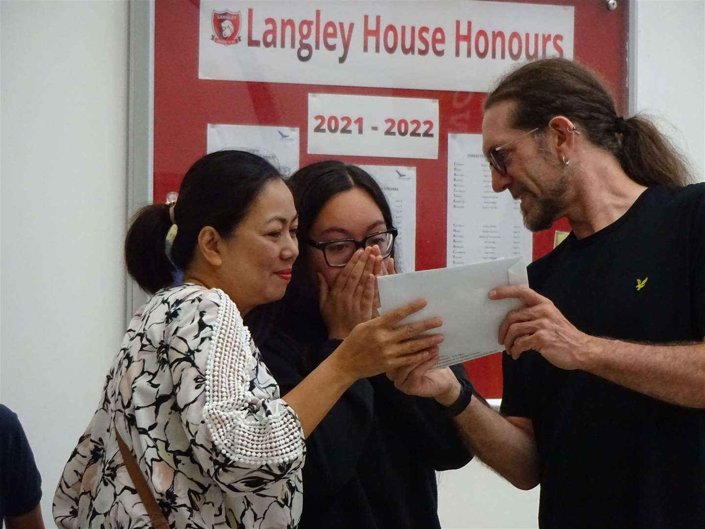 Denefield GCSE results day (58893724)
