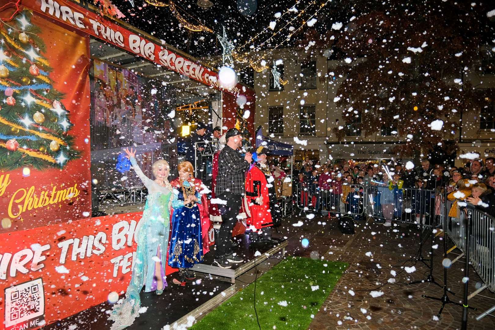 Newbury Christmas Light Switch On takes place this Saturday with an all