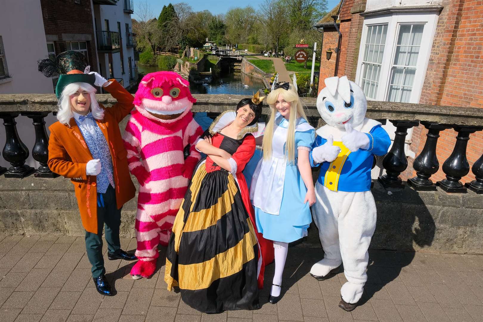 Colourful characters on Northbrook Street Bridge (56140407)