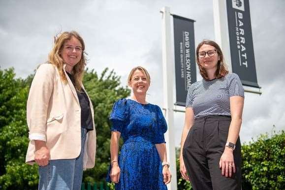 Representatives from Daisy's Dream with David Wilson Homes Southern marketing manager, Victoria Heyes (right)