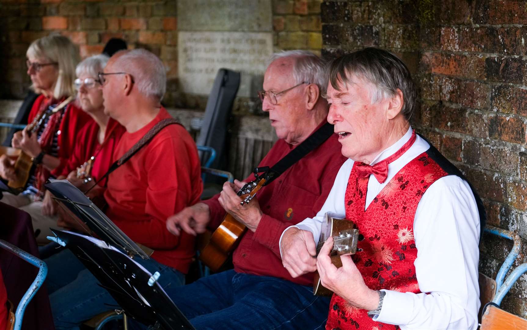 Newbury Ukulele Town Strummers